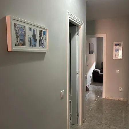 Jaul Homes דירה *