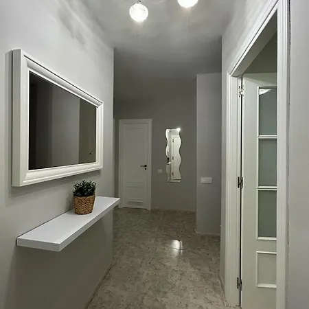 Jaul Homes דירה *
